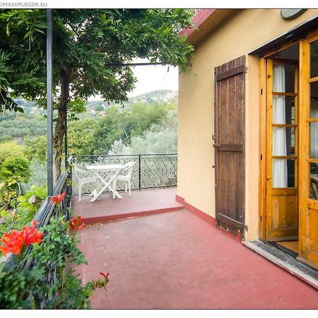 Rifugio Valentina Villa Uscio Bagian luar foto